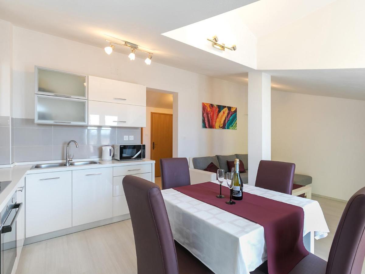 Apartments Olea Porec Bagian luar foto